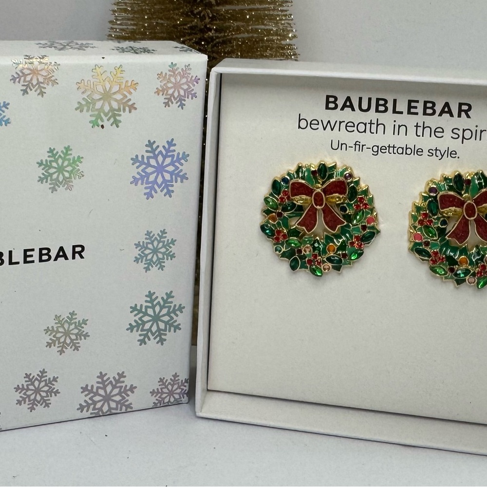 BaubleBar Holiday Wreath Earrings